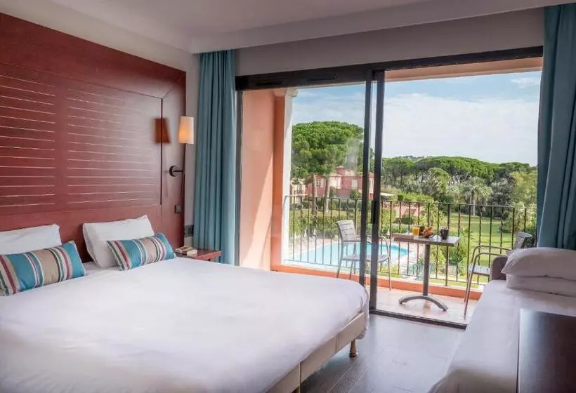 اتاق استاندارد سه تخته با چشمانداز باغ, Les Jardins De Saintemaxime