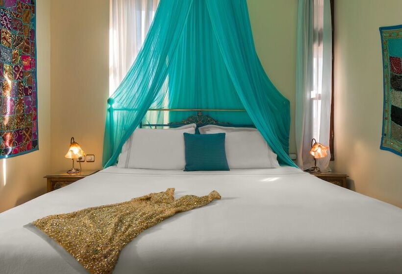 جناح ديلوكس مطل على البحر, Nikos Takis Fashion Boutique