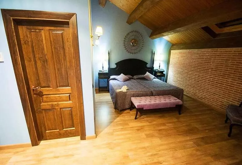 Superior-huone, Posada Doña Urraca