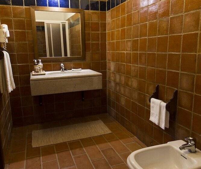 스위트, Herdade Da Corte