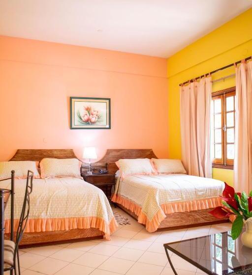 اتاق استاندارد سه نفره, Santo Domingo