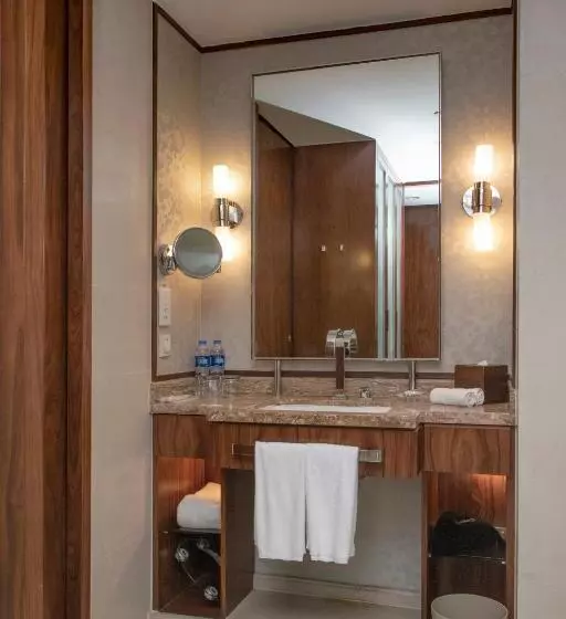Superior-huone King-vuode, Sheraton Grand Shanghai Pudong Hotel & Residences