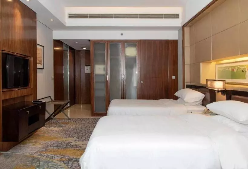 Superior-huone, Sheraton Grand Shanghai Pudong Hotel & Residences