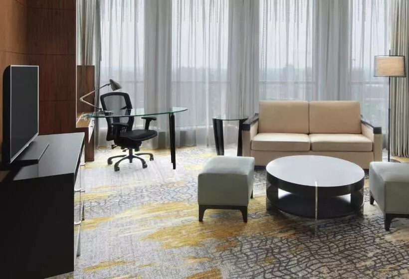 Premium-sviitti, Sheraton Grand Shanghai Pudong Hotel & Residences
