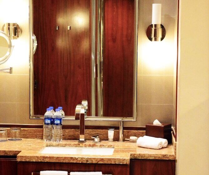 프리미엄 스위트, Sheraton Grand Shanghai Pudong Hotel & Residences