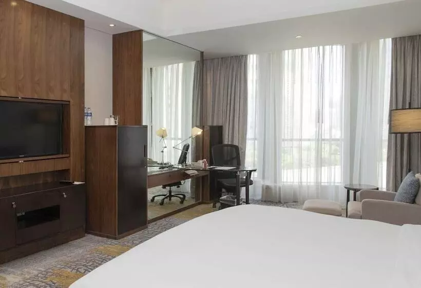 Executive-huone, Sheraton Grand Shanghai Pudong Hotel & Residences