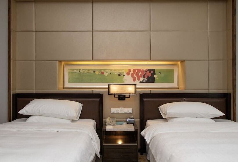 이그제큐티브 룸, Sheraton Grand Shanghai Pudong Hotel & Residences