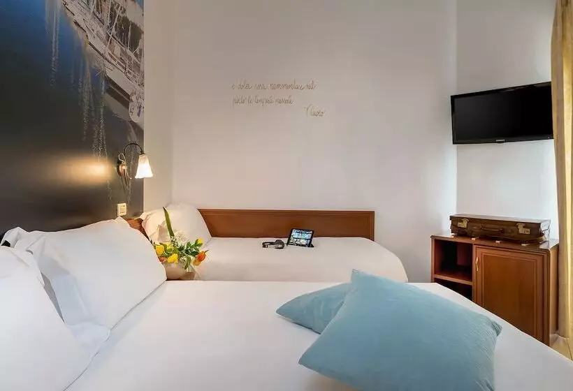 اتاق استاندارد سه نفره, Sovrana Hotel & Spa