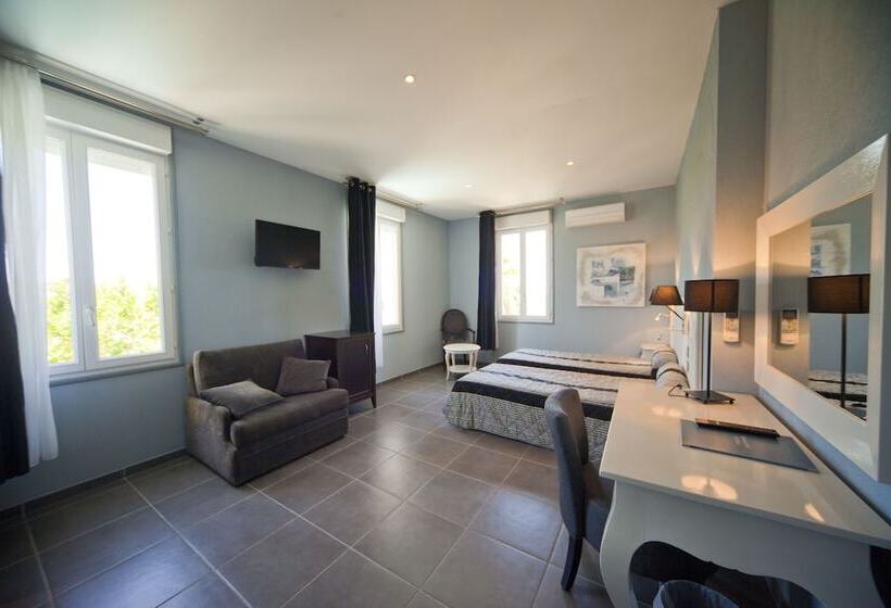 高级大房间, Splendid