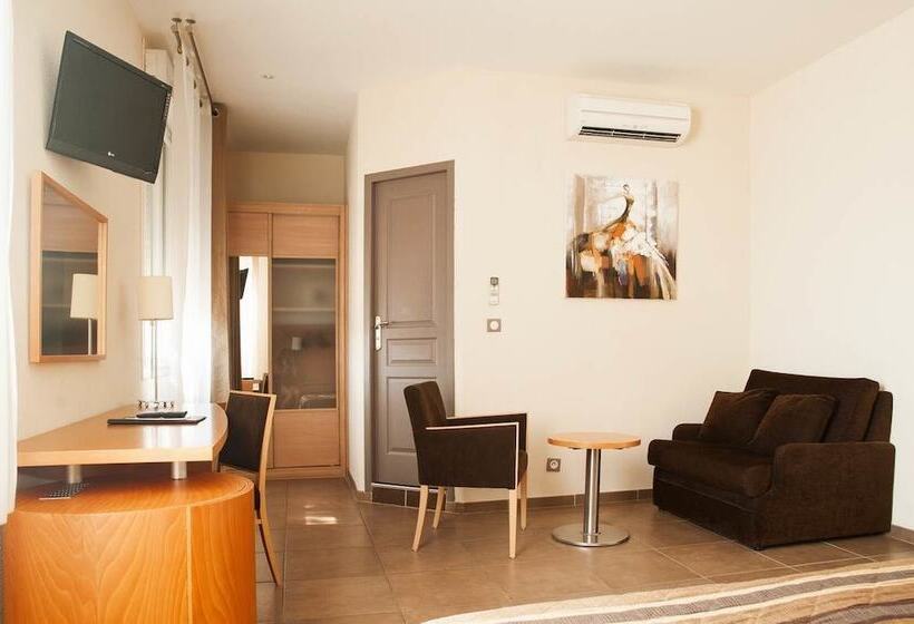 高级大房间, Splendid