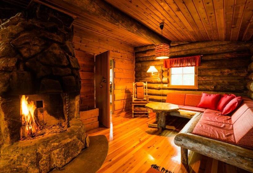 샬레, Kakslauttanen Arctic Resort   Igloos And Chalets
