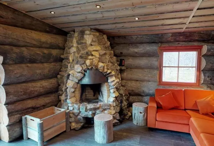 اتاق لوکس, Kakslauttanen Arctic Resort   Igloos And Chalets
