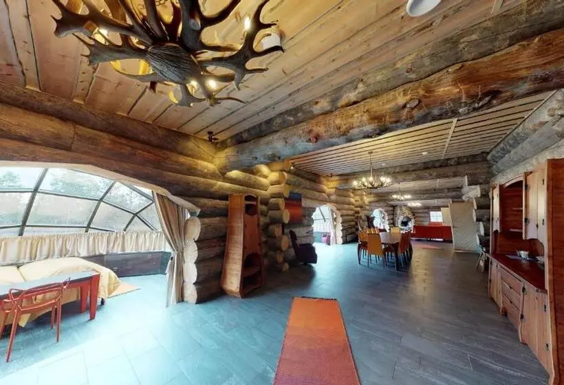 اتاق لوکس, Kakslauttanen Arctic Resort   Igloos And Chalets
