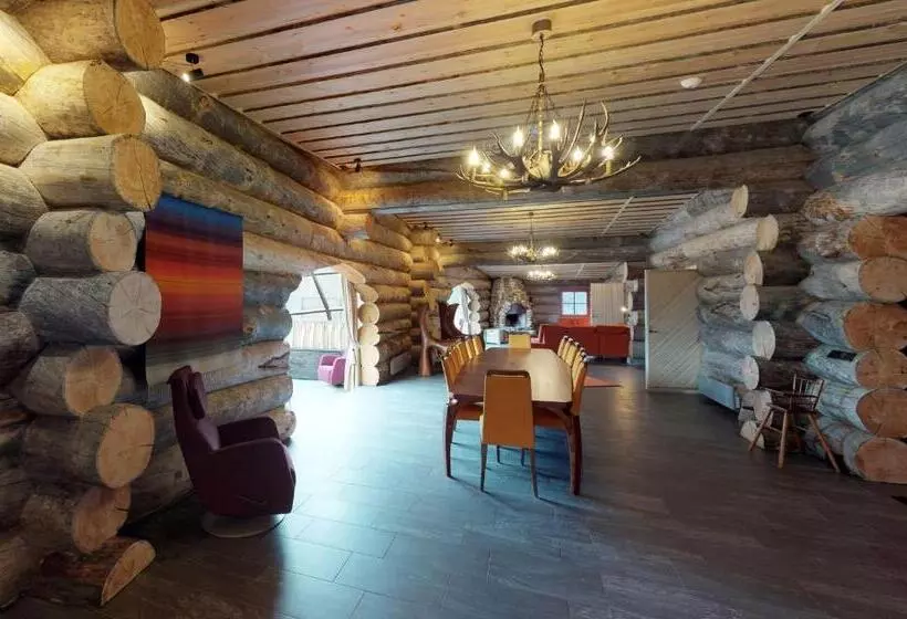 اتاق لوکس, Kakslauttanen Arctic Resort   Igloos And Chalets