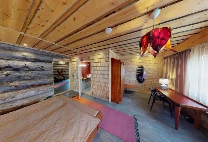اتاق لوکس, Kakslauttanen Arctic Resort   Igloos And Chalets