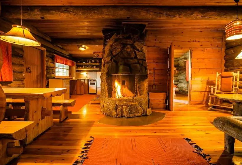 کلبه ییلاقی, Kakslauttanen Arctic Resort   Igloos And Chalets