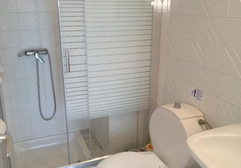 スーペリアールーム, Leonidas Hotel & Studios