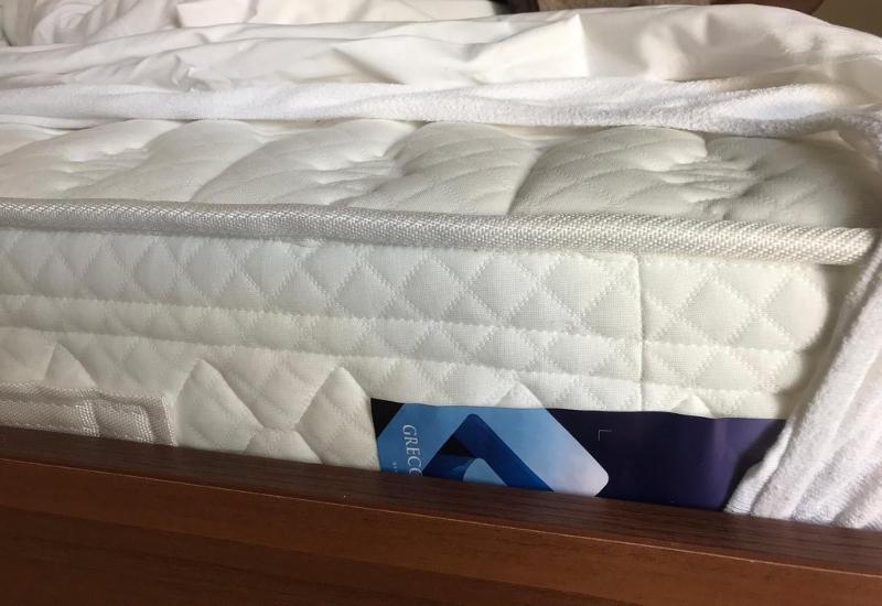 スタンダードルーム, Leonidas Hotel & Studios