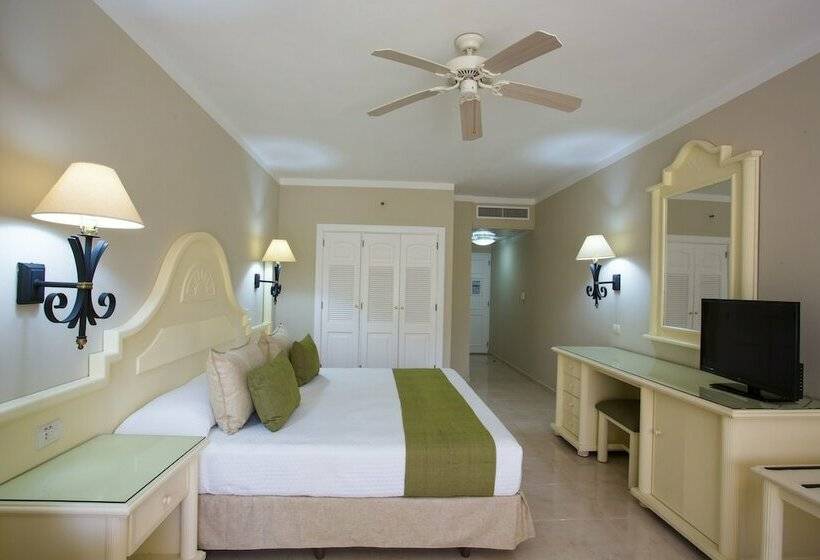 スーペリアージュニアスイート, Bahia Principe Grand La Romana - All Inclusive