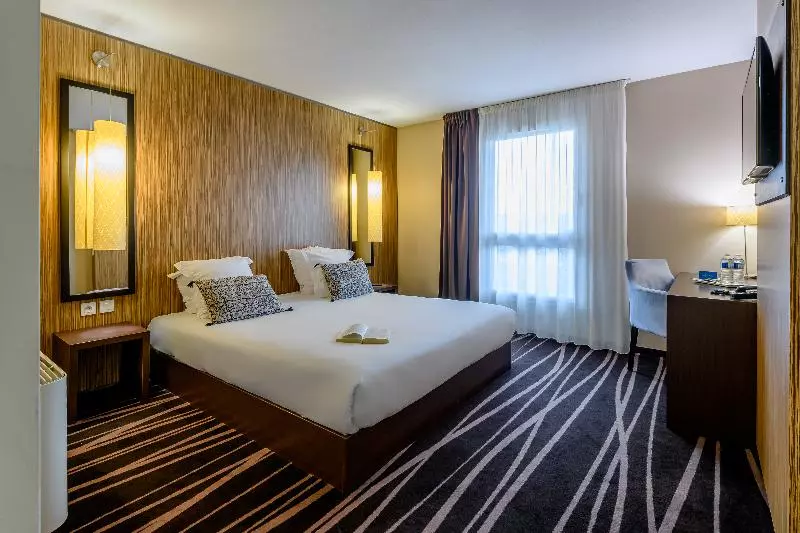 スタンダードスタジオ, Comfort Aparthotel Bordeaux Begles Arena