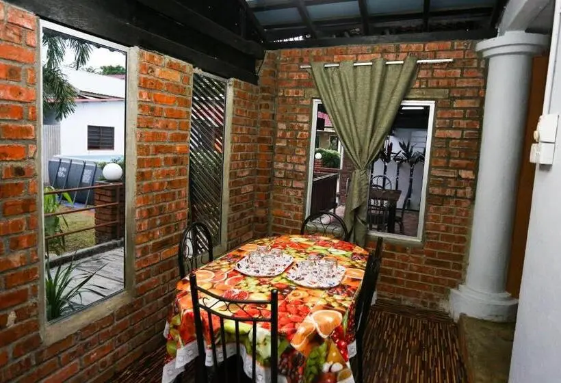 3 Bedroom Suite, Pondok Muara Chalet