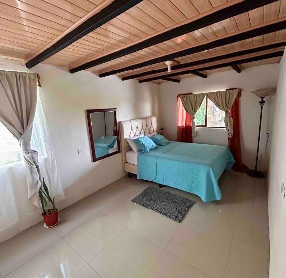 اتاق لوکس, Monteverde Ecolove