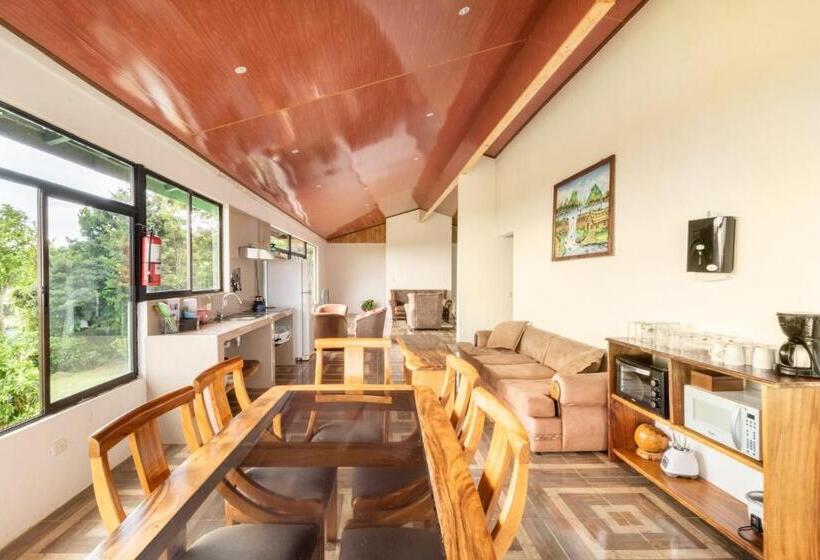 ویلای 3 خوابه, Monteverde Ecolove