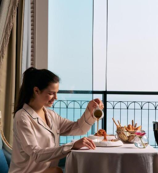 اتاق استاندارد با چشم‌انداز دریا, Four Seasons Hotel Alexandria At San Stefano