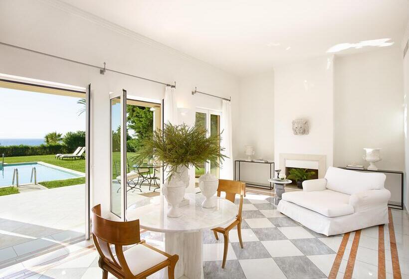 וילה עם חדר שינה אחד ובריכת שחיה, Mandola Rosa, A Grecotel Resort To Live At Riviera Olympia