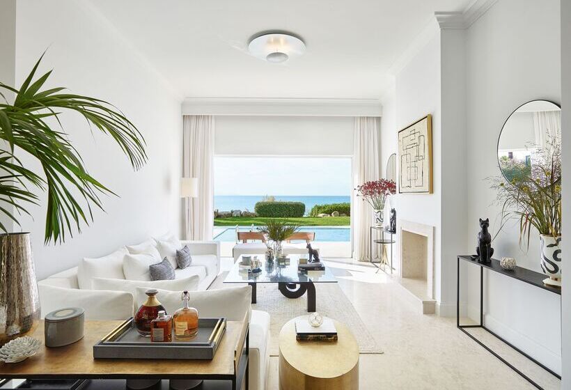 וילה עם חדר שינה אחד ובריכת שחיה, Mandola Rosa, A Grecotel Resort To Live At Riviera Olympia