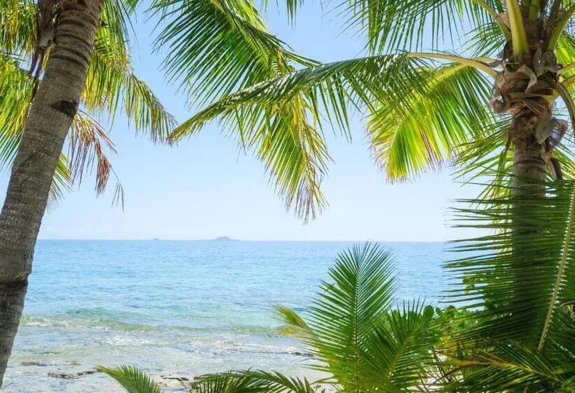 スタンダードバンガロー, Beachcomber Island Resort