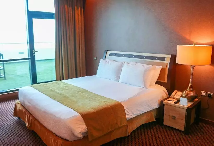 سوئیت با بالکن, Elite Resort & Spa