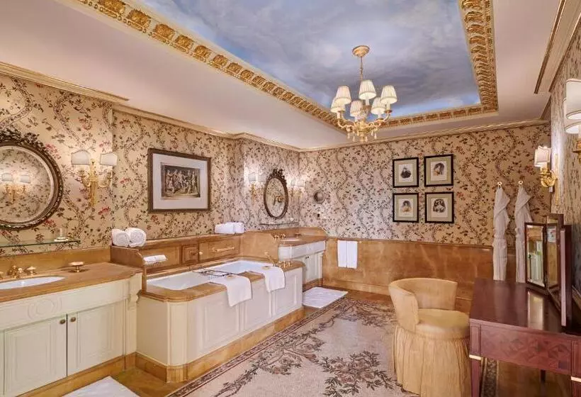 プレジデンシャル・スイート3寝室, Four Seasons Hotel Alexandria At San Stefano