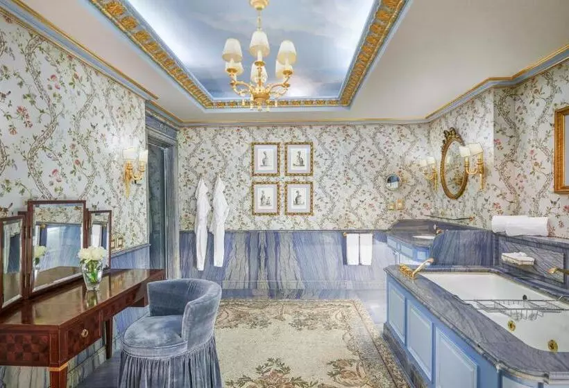 プレジデンシャル・スイート3寝室, Four Seasons Hotel Alexandria At San Stefano