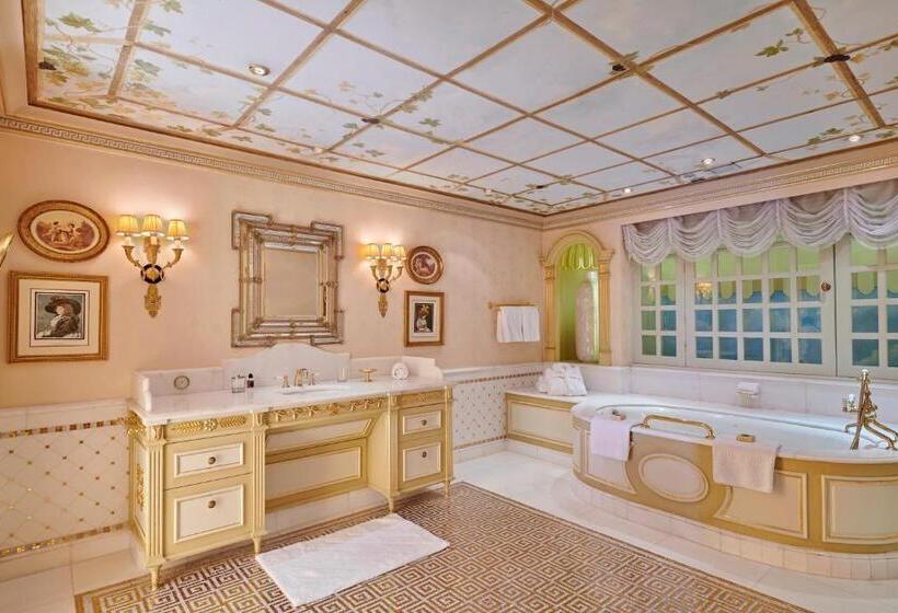 سوئیت سلطنتی 3 خوابه, Four Seasons Hotel Alexandria At San Stefano