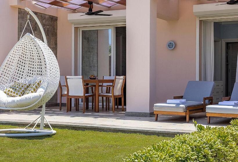 سوییت لوکس, Four Seasons Hotel Alexandria At San Stefano