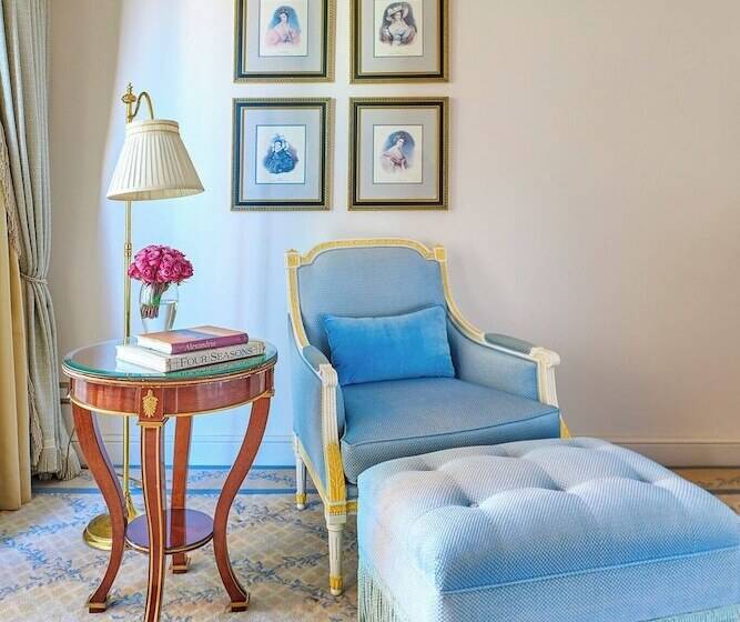 اتاق سوپریور با چشم‌انداز شهر, Four Seasons Hotel Alexandria At San Stefano