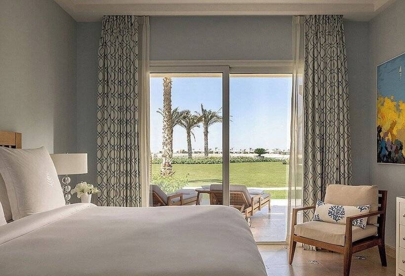 سوئیت با تخت بزرگ, Four Seasons Hotel Alexandria At San Stefano