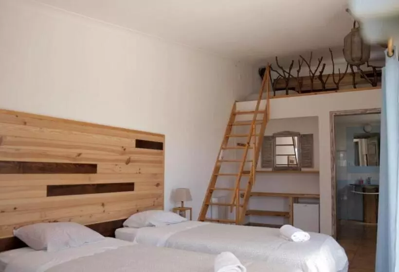スタンダード4人部屋, Good Feeling Hostel & Guest House