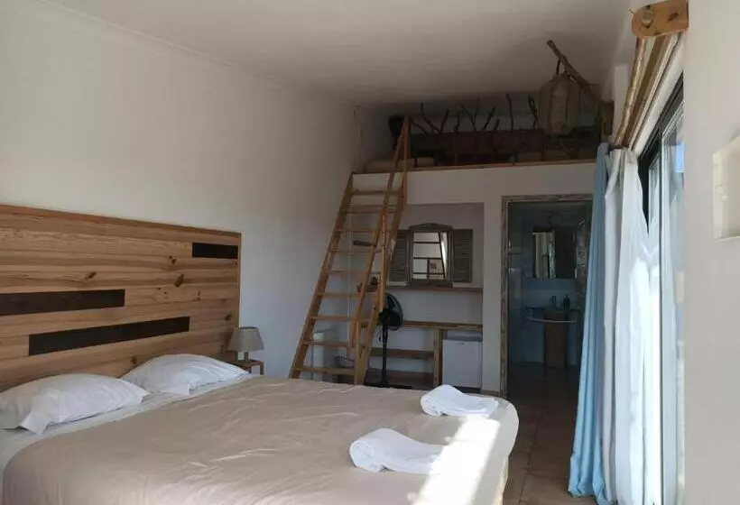 デラックスルーム, Good Feeling Hostel & Guest House