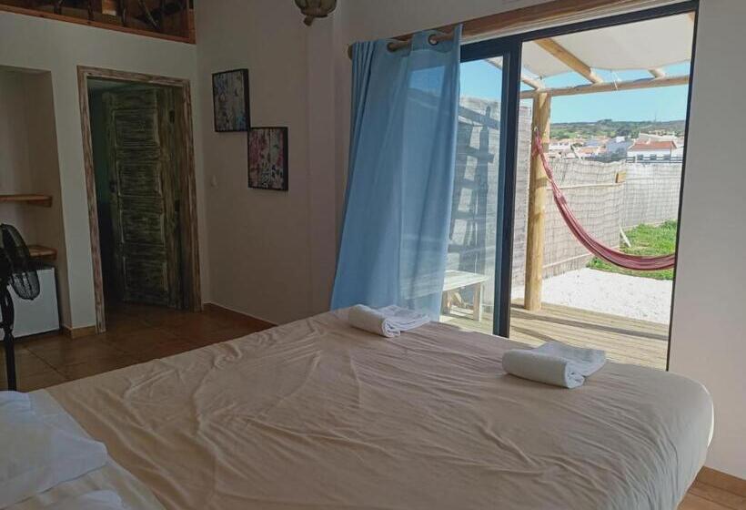 Номер Deluxe, Good Feeling Hostel & Guest House