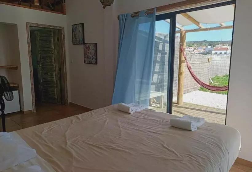 デラックスルーム, Good Feeling Hostel & Guest House