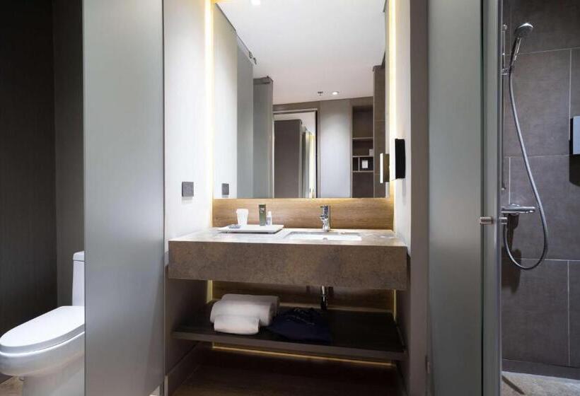 Номер Deluxe, Habitel Prime