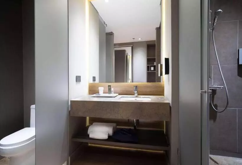 اتاق لوکس, Habitel Prime