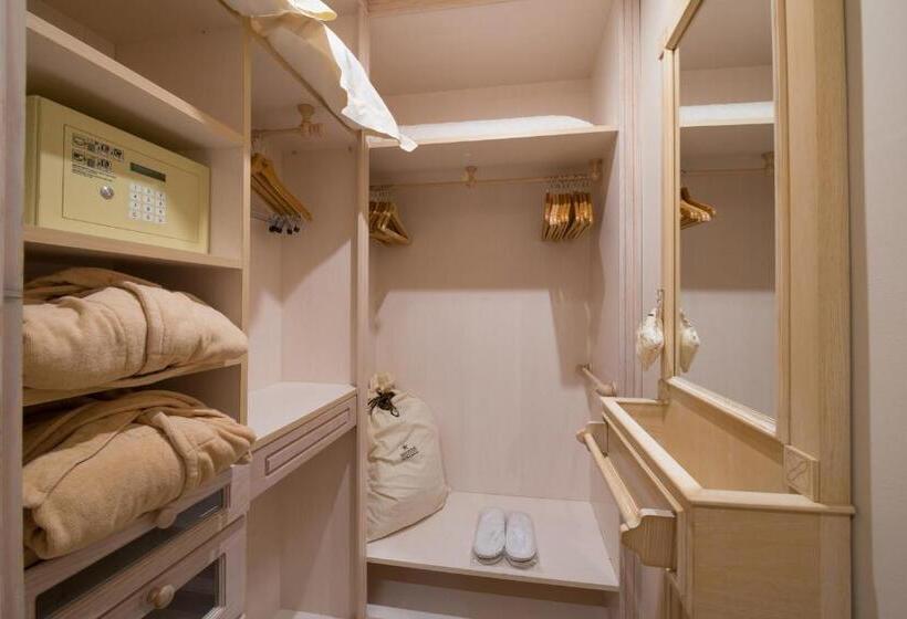 جناح جونيور مطلّ علي البحر, JOIA El Mirador by Iberostar - Adults Only