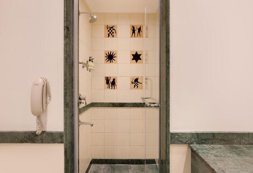 豪华房间, Lemon Tree Hotel Hinjewadi Pune