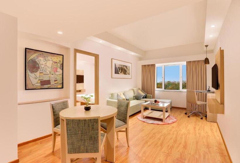 行政套房, Lemon Tree Hotel Hinjewadi Pune