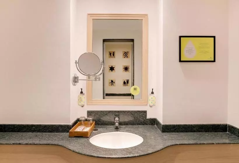 エクゼクティブルーム, Lemon Tree Hotel Hinjewadi Pune