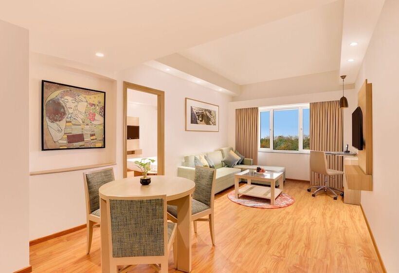 Номер Executive, Lemon Tree Hotel Hinjewadi Pune