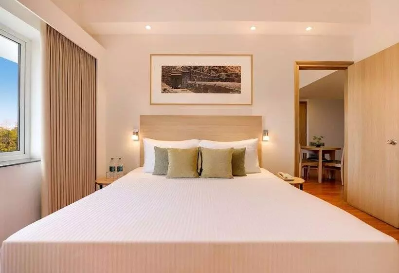 エクゼクティブルーム, Lemon Tree Hotel Hinjewadi Pune
